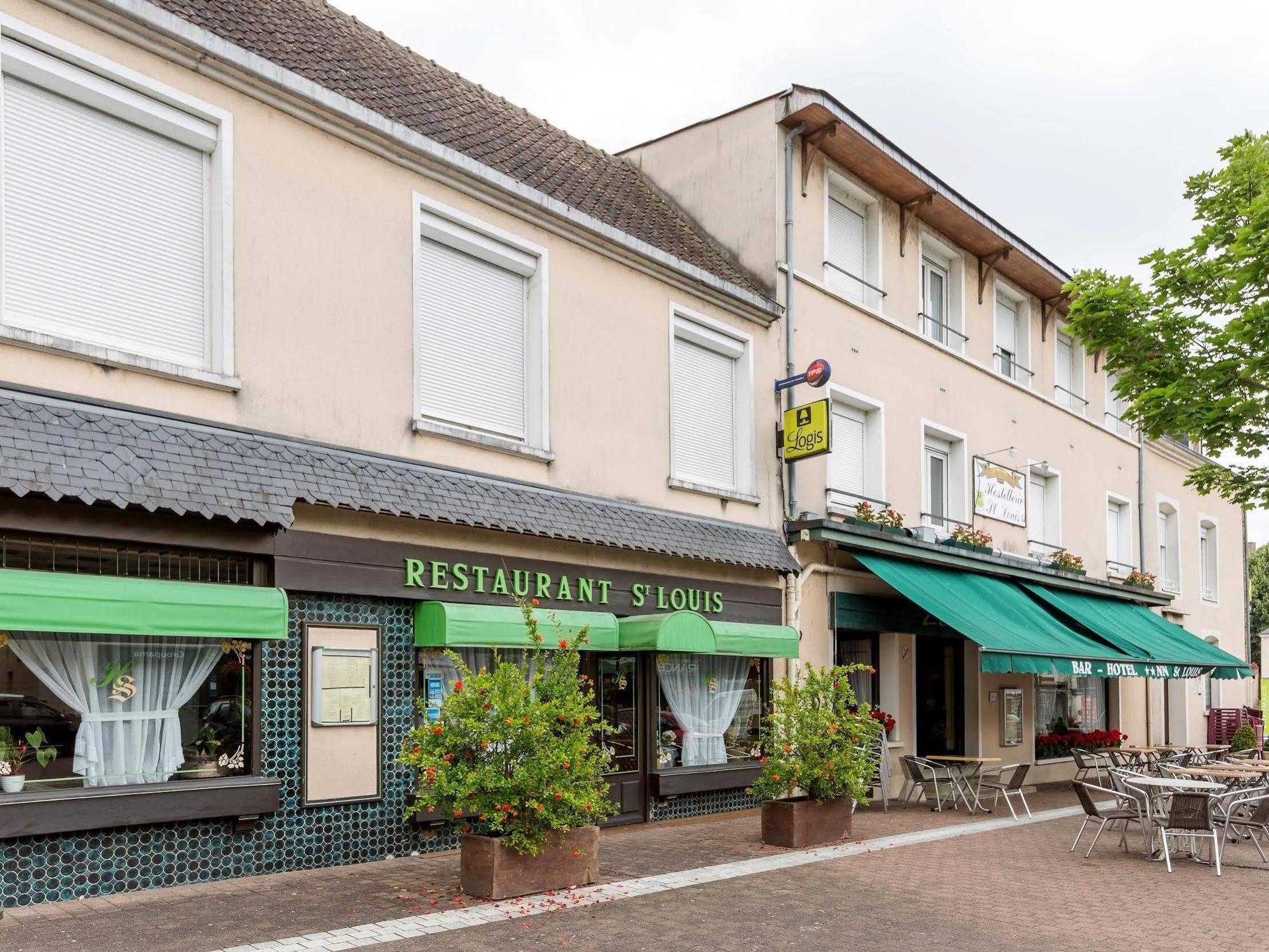 Logis Saint Louis Hotell La Suze-sur-Sarthe Exteriör bild